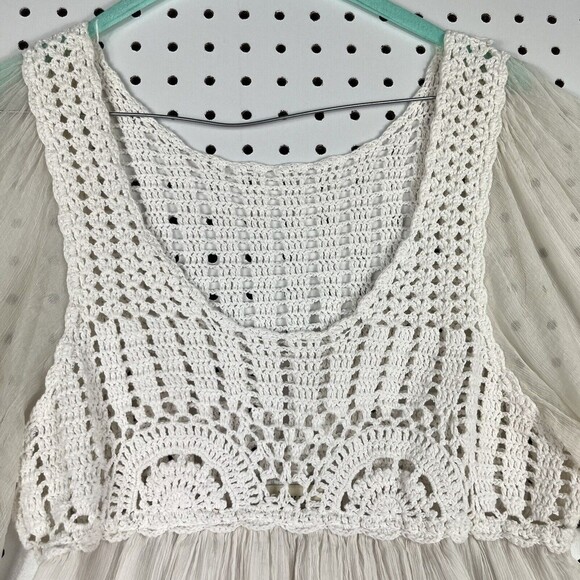 XXI 100% Silk and Crochet Boho Blouse Size Medium Off White Bell Sleeve - Picture 4 of 10